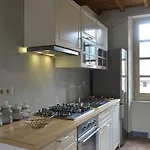 Alloro 6 شقة مارتْشانا مارينا